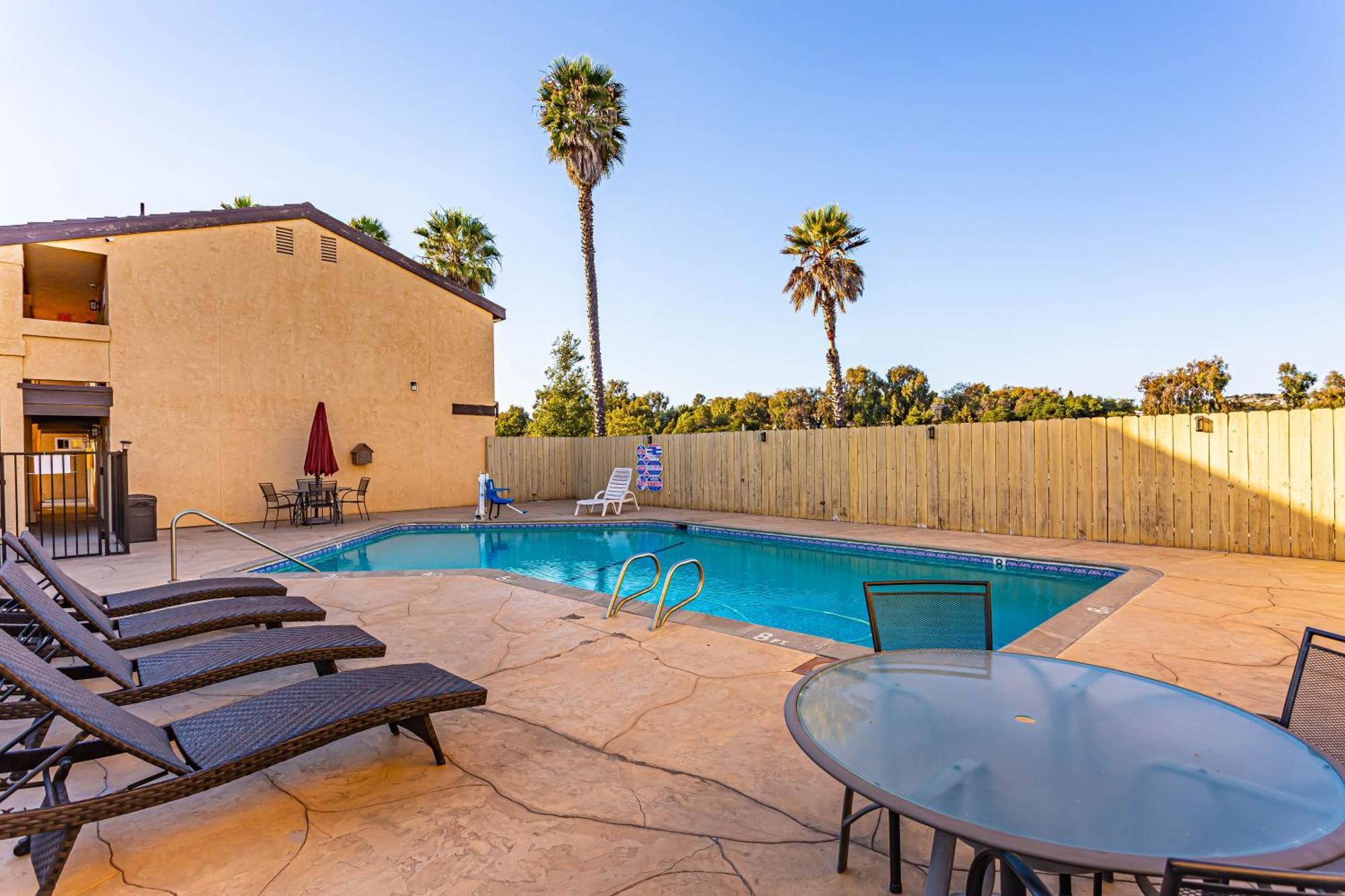Aloha Inn Arroyo Grande Kültér fotó